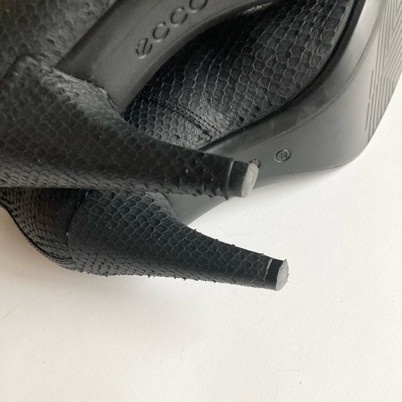 Ecco Black Lizard Print Leather Point Toe Heeled Ankle Boots size EUR 40, US 9.5 - Picture 14 of 16